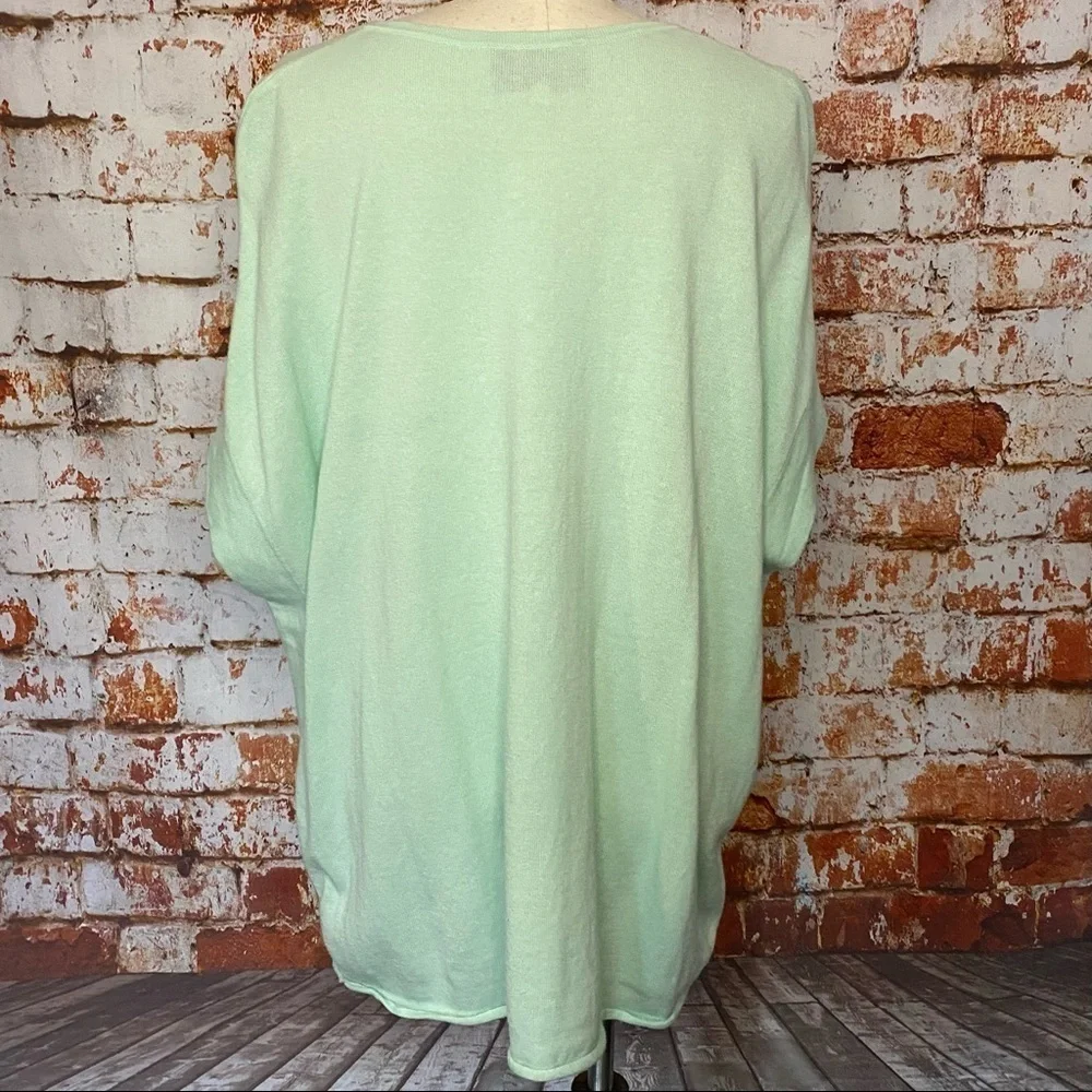 Zoe Couture Collection Mint Green Knit Tunic Lace Up Neck Short Sleeve M L